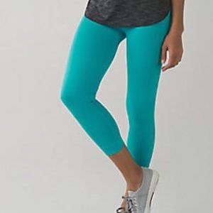 Lululemon teal cropped leggings pants 6